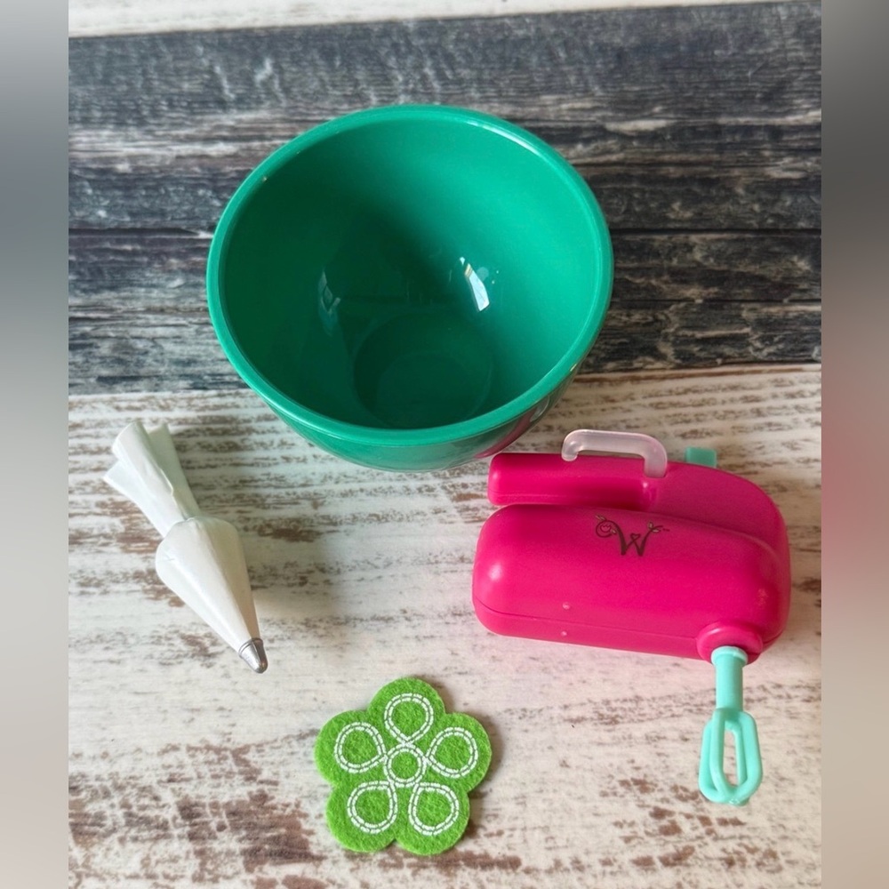 American Girl Welliewishers Doll COOKIE BAKING Set - Bowl Mixer Frosting & Bag